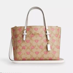 Mollie Tote 25 In Signature Canvas With Heart Print